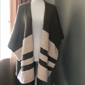 Target by Universal Threads poncho